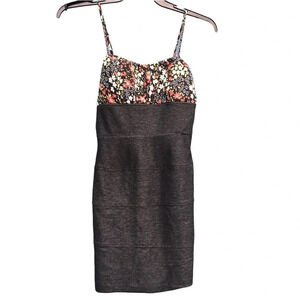 Alyn Paige Black Sleeveless Floral Formal Mini Dress Women’s Size 7/8